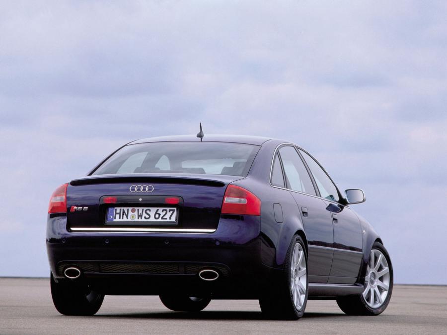  Audi RS6 Sedan (4B, C5) 2002 года  (фото 12 из 16)